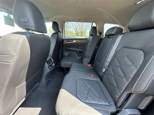new 2026 Volkswagen Atlas car, priced at $42,357