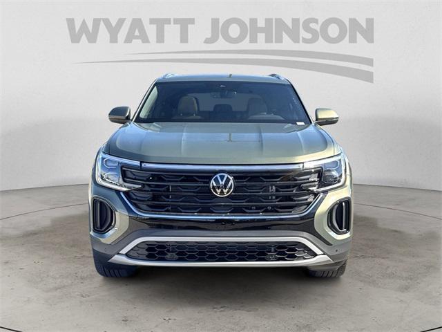 new 2026 Volkswagen Atlas Cross Sport car, priced at $46,846
