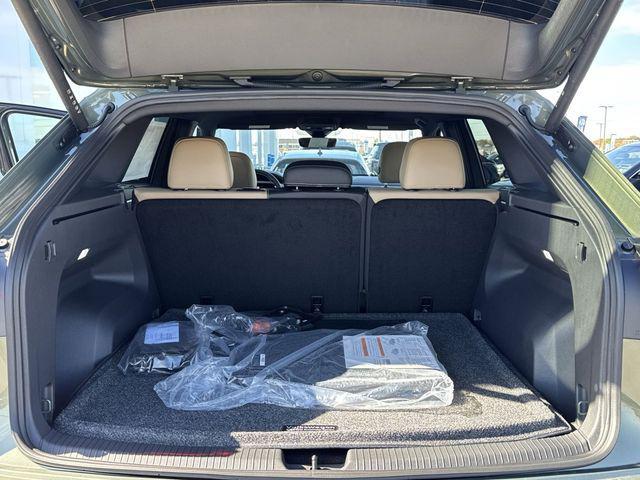 new 2026 Volkswagen Atlas Cross Sport car, priced at $46,846