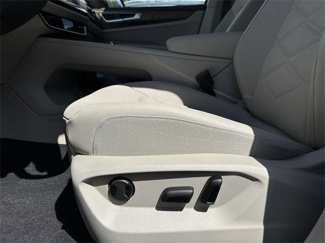 new 2026 Volkswagen Atlas car, priced at $41,902