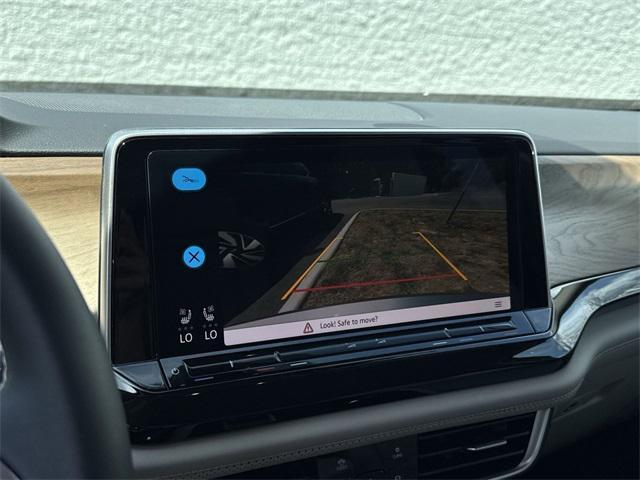 new 2026 Volkswagen Atlas car, priced at $41,902