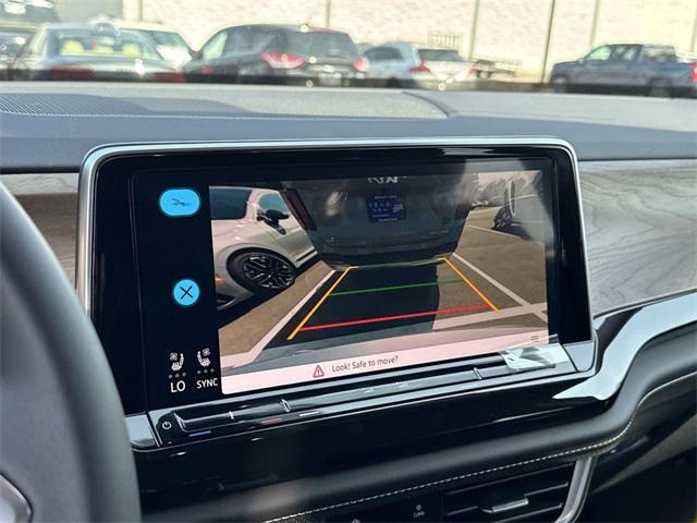 new 2026 Volkswagen Atlas car, priced at $41,902