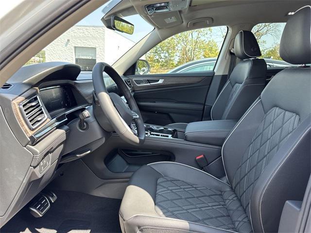 new 2026 Volkswagen Atlas car, priced at $58,453