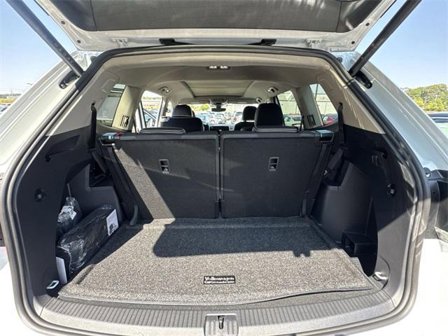 new 2026 Volkswagen Atlas car, priced at $58,453