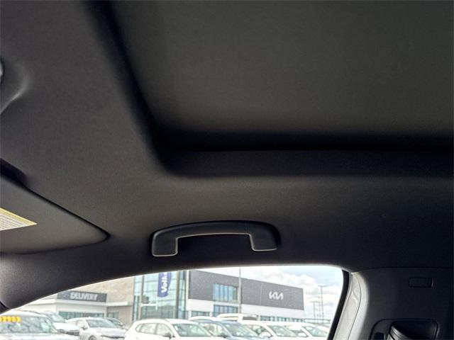 new 2026 Volkswagen Atlas Cross Sport car, priced at $56,293