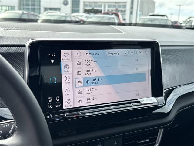 new 2026 Volkswagen Atlas Cross Sport car, priced at $56,293