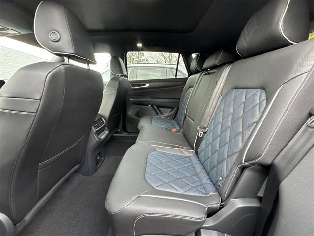 new 2026 Volkswagen Atlas Cross Sport car, priced at $56,293