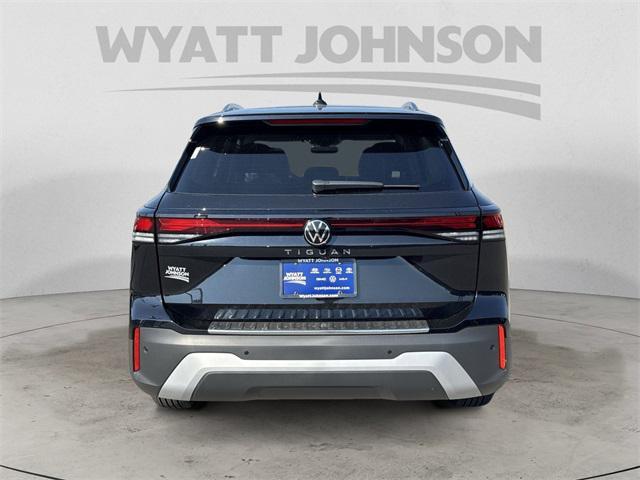 new 2025 Volkswagen Tiguan car, priced at $32,261