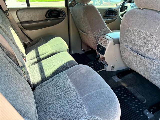 used 2003 Chevrolet TrailBlazer car, priced at $2,950