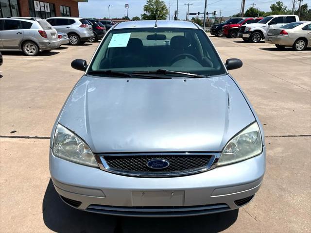 used 2005 Ford Focus car, priced at $2,950