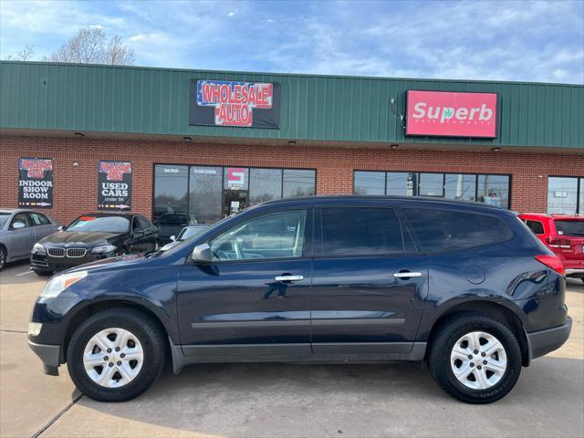 used 2011 Chevrolet Traverse car, priced at $5,950