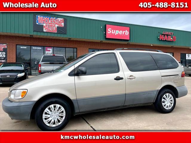 used 2000 Toyota Sienna car, priced at $3,800