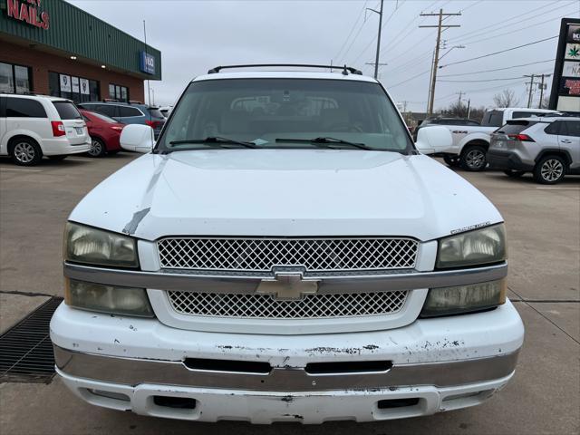 used 2006 Chevrolet Avalanche car, priced at $5,950