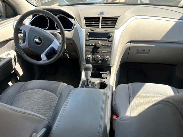 used 2011 Chevrolet Traverse car, priced at $3,950