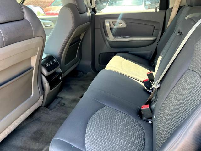 used 2011 Chevrolet Traverse car, priced at $3,950