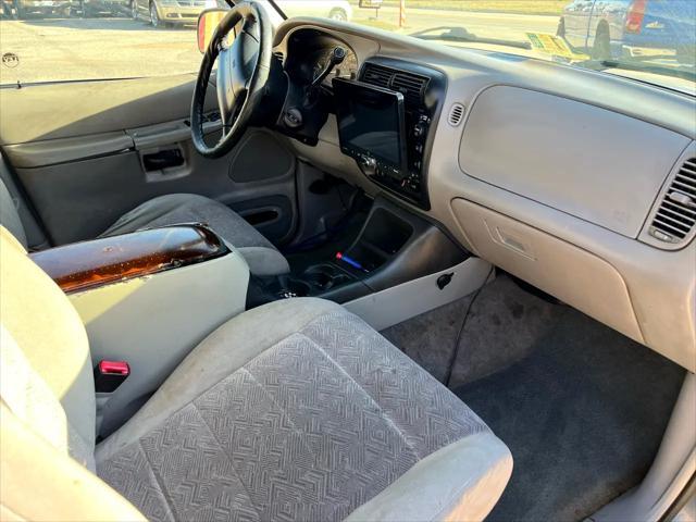 used 2000 Ford Explorer car, priced at $2,950