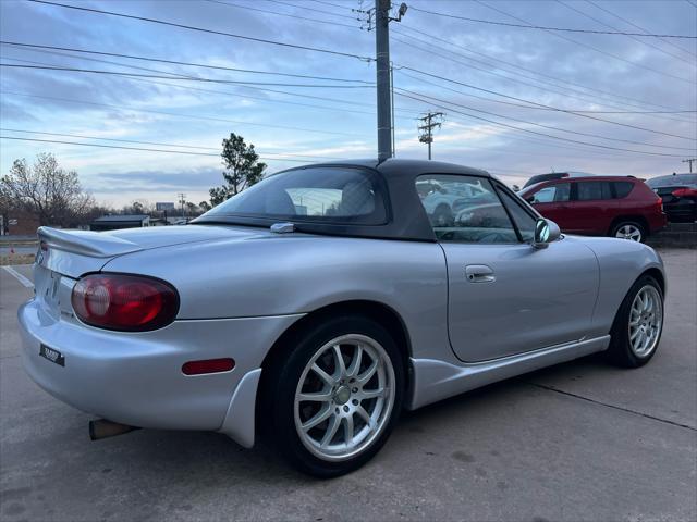 used 2002 Mazda MX-5 Miata car, priced at $6,250