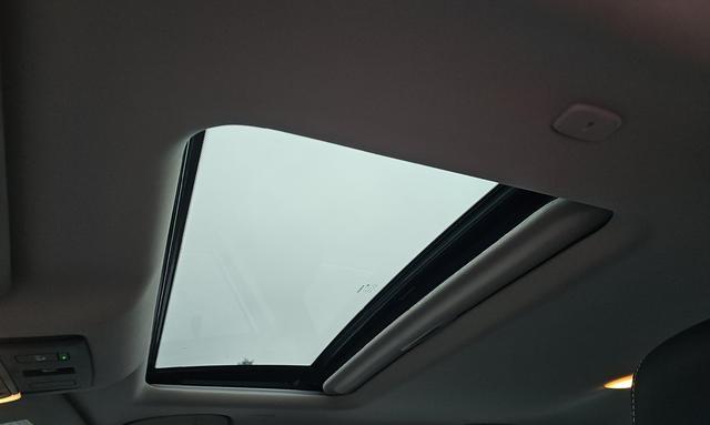 used 2023 Nissan Altima car, priced at $24,000