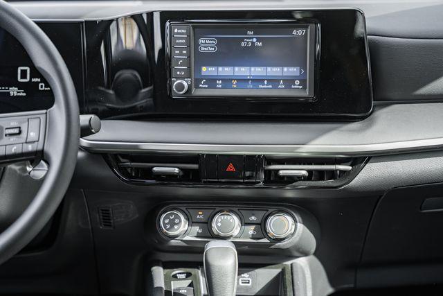 new 2025 Nissan Kicks car, priced at $24,378