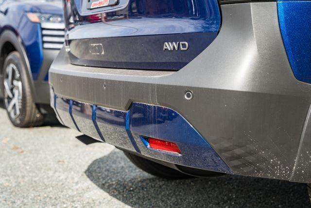 new 2025 Nissan Kicks car, priced at $24,378