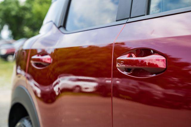 new 2025 Nissan Kicks car, priced at $27,860
