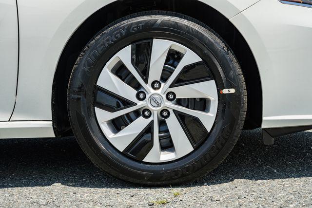 new 2025 Nissan Altima car, priced at $27,028