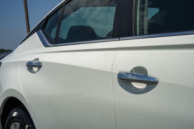 new 2025 Nissan Altima car, priced at $27,028