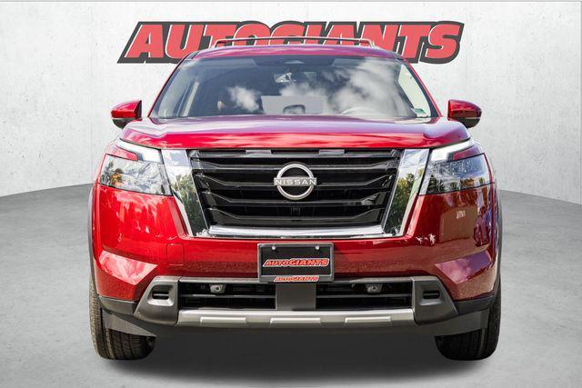 new 2025 Nissan Pathfinder car, priced at $49,510