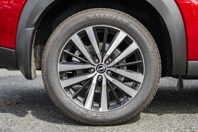 new 2025 Nissan Pathfinder car, priced at $49,510