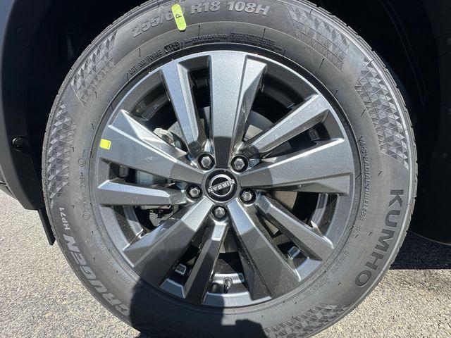 new 2025 Nissan Pathfinder car, priced at $40,999