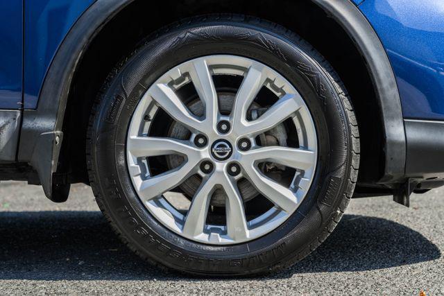 used 2020 Nissan Rogue Sport car, priced at $18,000