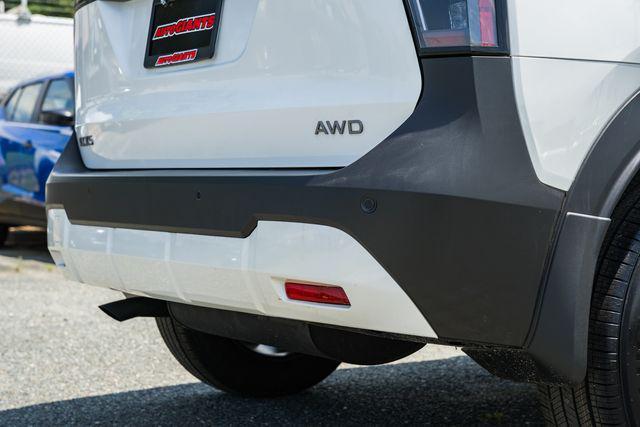 new 2025 Nissan Kicks car, priced at $27,860