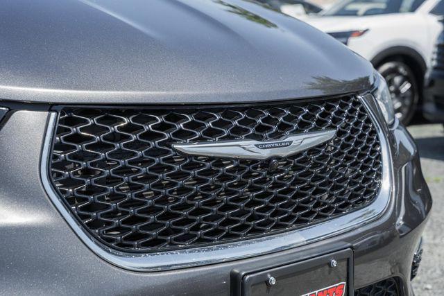 used 2023 Chrysler Pacifica car, priced at $22,500