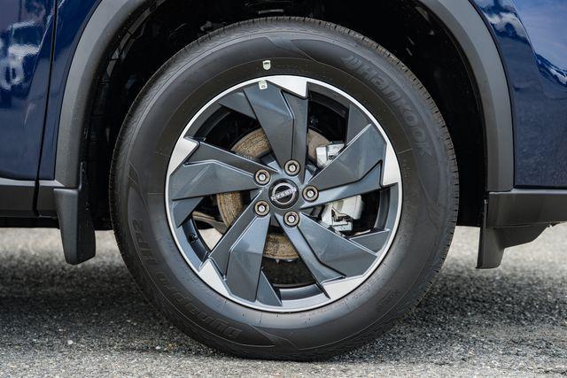 new 2025 Nissan Rogue car, priced at $33,295