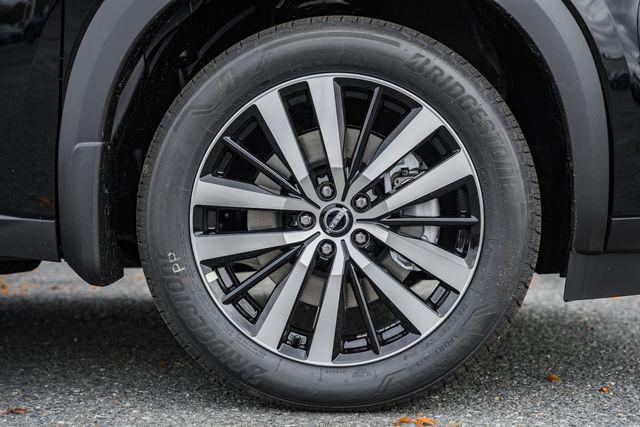 new 2025 Nissan Pathfinder car, priced at $48,435