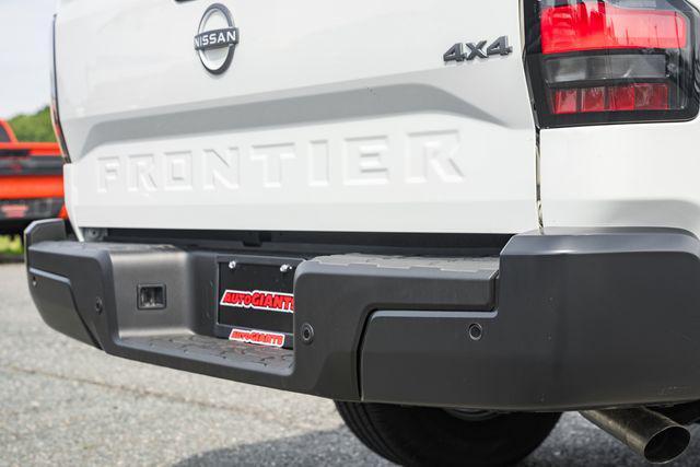 new 2025 Nissan Frontier car, priced at $35,760