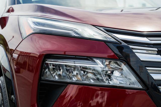 new 2025 Nissan Rogue car, priced at $43,984