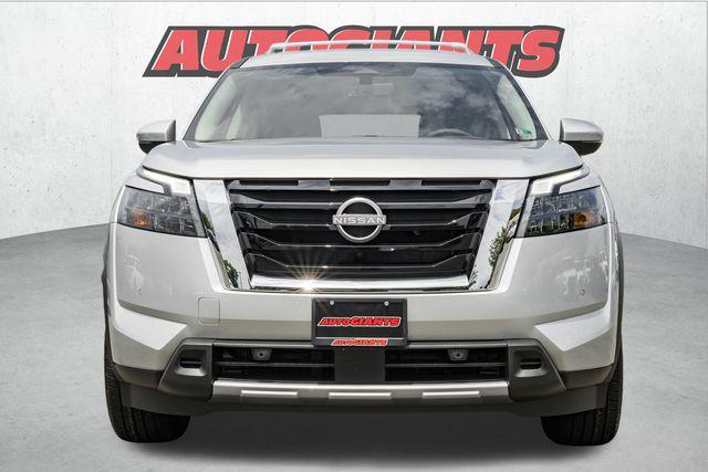 new 2025 Nissan Pathfinder car, priced at $38,555
