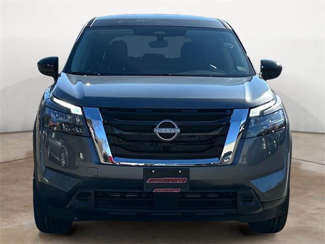 new 2025 Nissan Pathfinder car, priced at $37,865