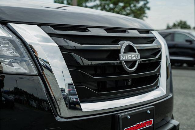 new 2025 Nissan Pathfinder car, priced at $41,935