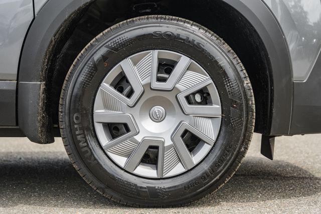 new 2025 Nissan Kicks car, priced at $25,180