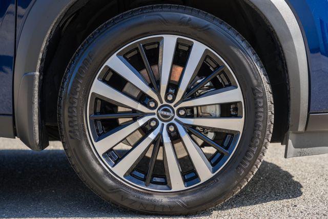 used 2024 Nissan Pathfinder car, priced at $37,500