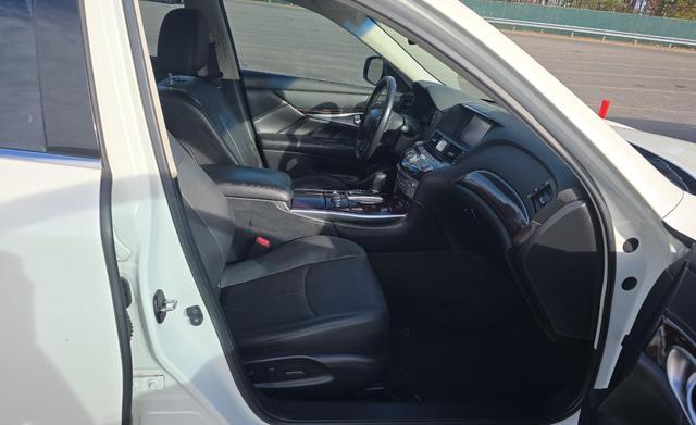 used 2018 INFINITI Q70 car, priced at $19,000