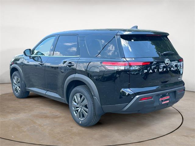 new 2024 Nissan Pathfinder car, priced at $40,480