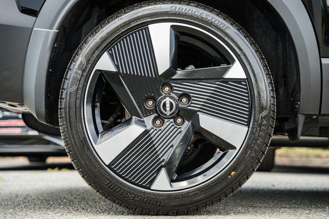 new 2025 Nissan Kicks car, priced at $34,160