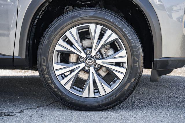used 2021 Nissan Rogue car, priced at $15,000