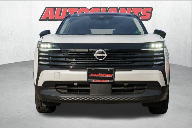 new 2025 Nissan Kicks car, priced at $24,384