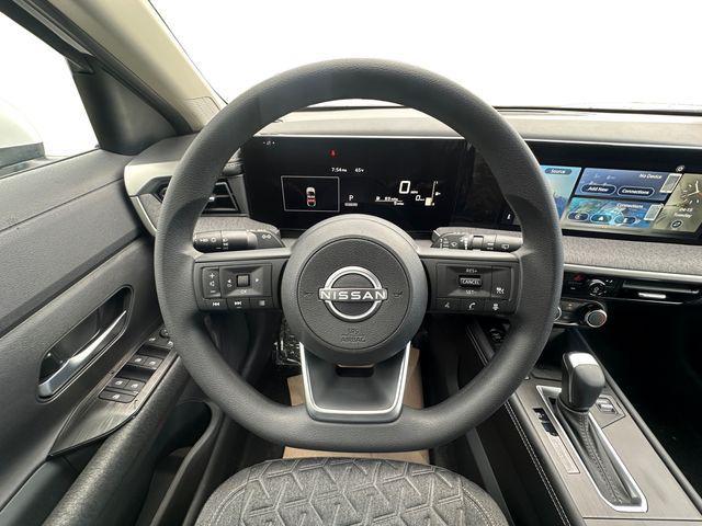 new 2025 Nissan Kicks car, priced at $27,585