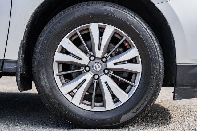 used 2017 Nissan Pathfinder car, priced at $14,000