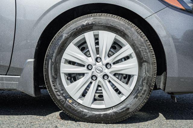 new 2025 Nissan Sentra car, priced at $22,106